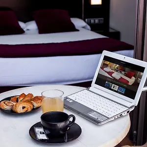Clement Barajas Hotell